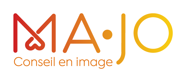 Logo de Majo